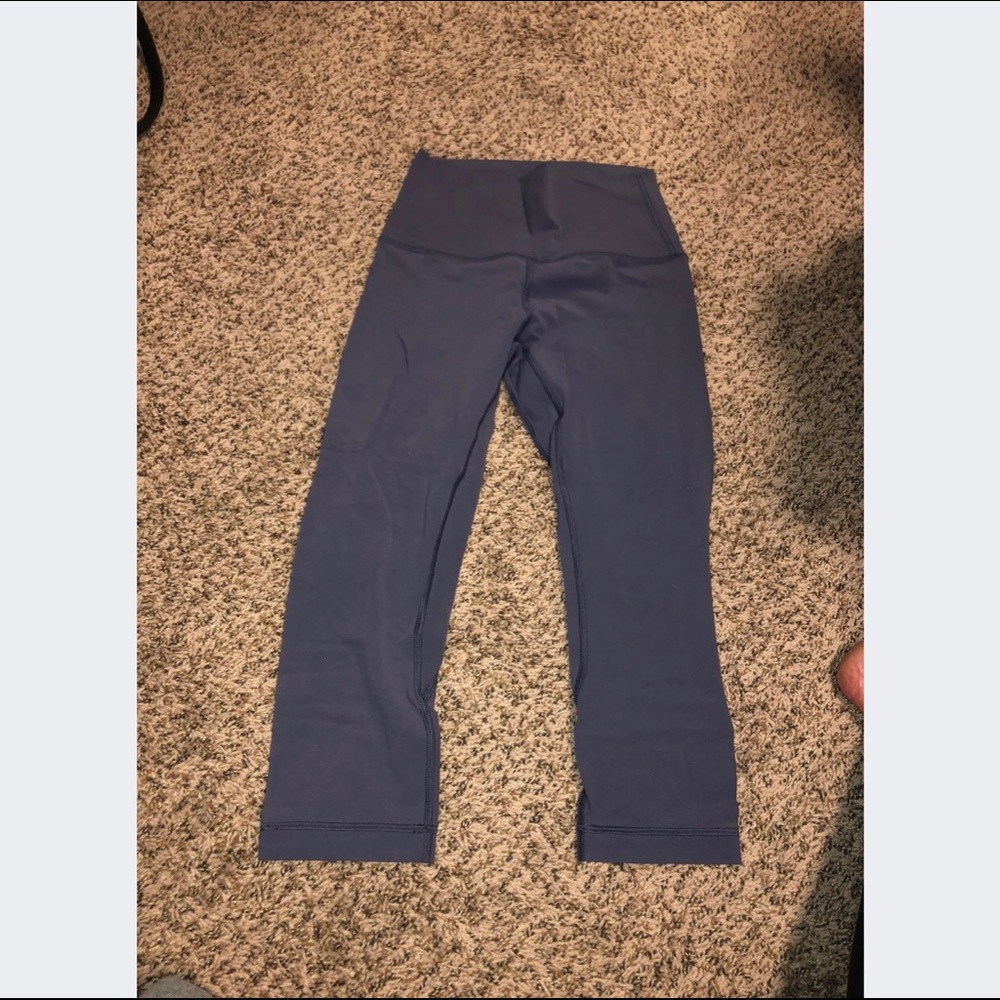 Lululemon align greyvy crop